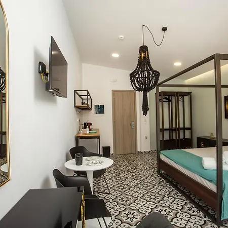 Marini Seaside Apart-hotel
